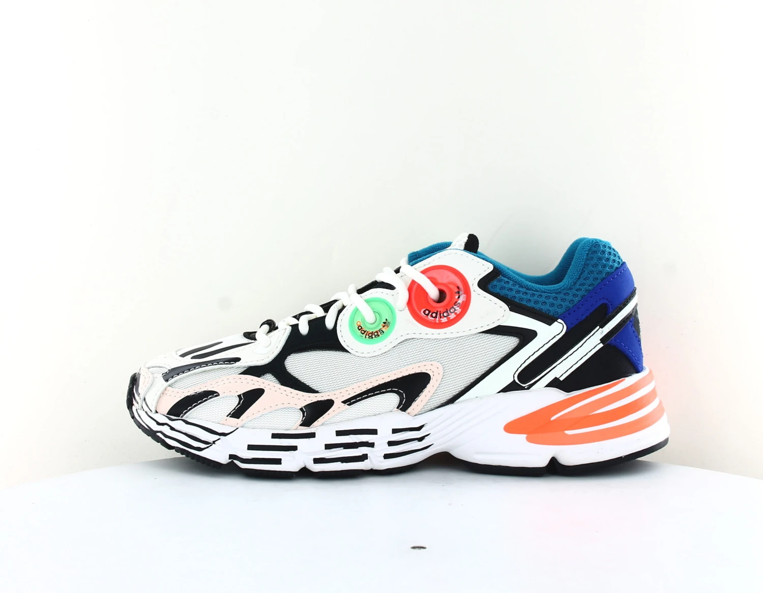 Adidas Adidas Astir Blanc Noir Orange Bleu Vert ID9382 1 Adidas Adidas Astir Blanc Noir Orange Bleu Vert ID9382